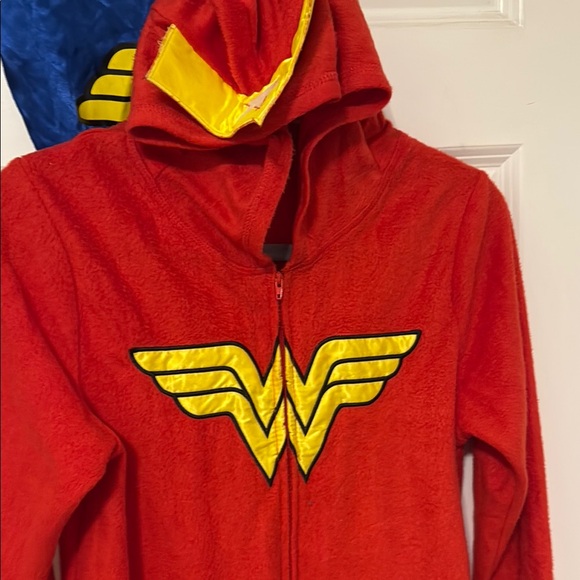 Women's wonder, woman Superhero Hooded Onesie - Red and Blue - Picture 3 of 12